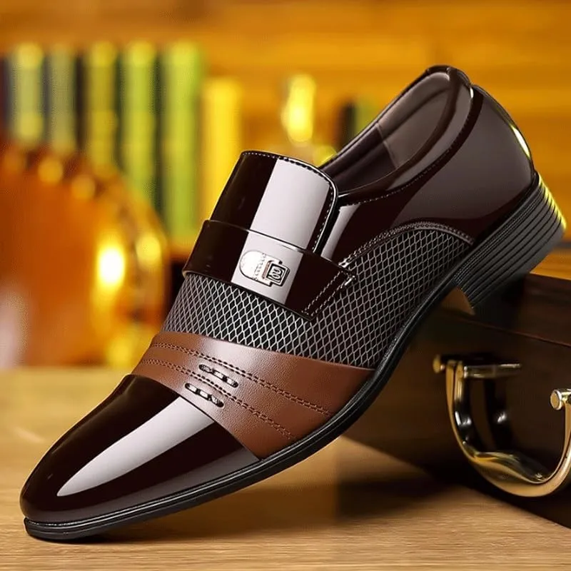 Men's Breathable Leather Wingtip Brogue Oxfords Slip On Pointed Toe Classic Formal Business Shoes Mens Vintage High Gloss Dress Shoes