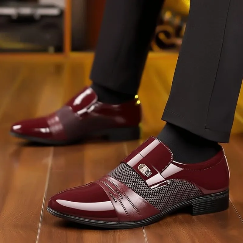 Men's Breathable Leather Wingtip Brogue Oxfords Slip On Pointed Toe Classic Formal Business Shoes Mens Vintage High Gloss Dress Shoes